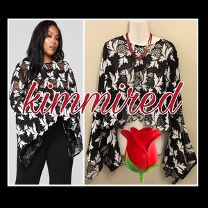 🆕Fashion Nova Black/White Bell Sleeve Top~2X~NWT